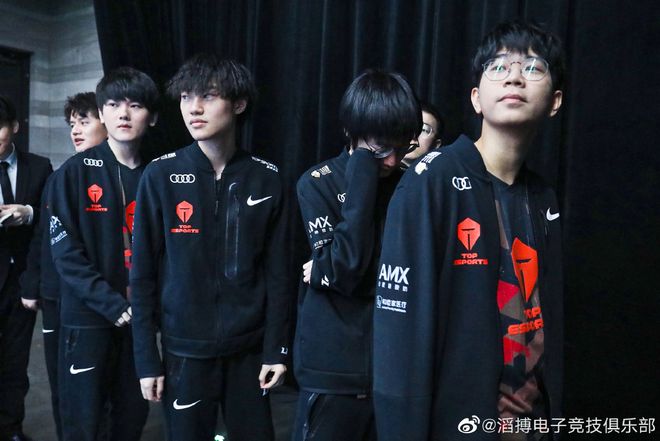 升班马惊艳 升班马惊艳