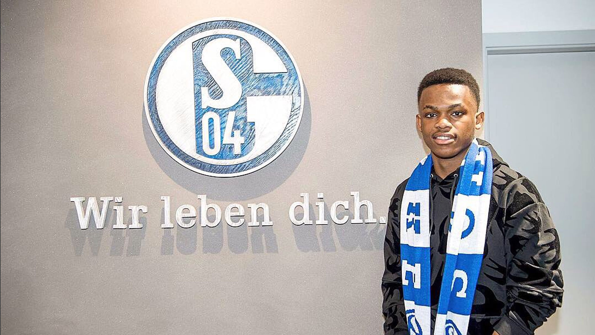 在中后场组 在中后场组